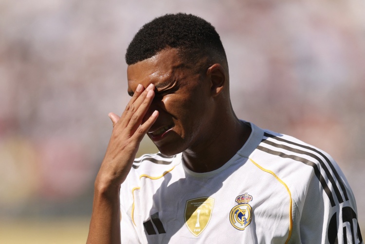 世界杯比赛在线观看地址-国王杯早早出局！姆巴佩来皇马后拿2冠丢7冠，本赛季还剩2冠可争