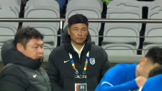 世界杯比赛在线观看地址-大连剩1场试错，斯坦丘撤到8号位 赶上武磊火热 回梭鱼湾少输当赢