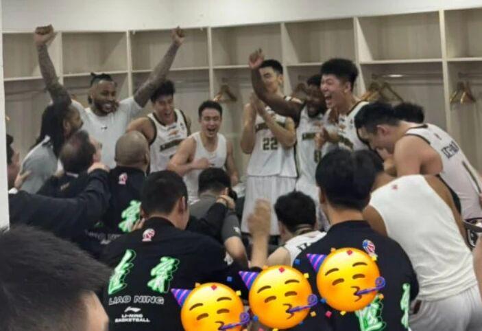 世界杯官方直播平台app下载官网-辽宁大胜广东 乌戈比杨鸣强 杜锋被批战术单一；张宁复出状态出色