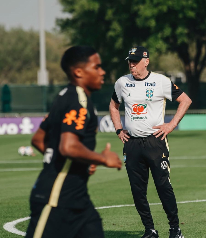 世界杯官方直播平台app下载官网-安切洛蒂将续约巴西国家队至2030年|AC米兰|ac米兰|世界杯|名宿|合同_新浪体育_新浪新闻